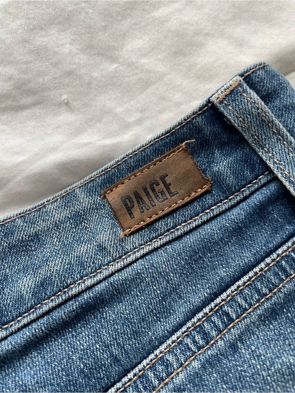 Paige Nellie Wide Leg Cropped Culotte Jeans 26 Effie Blue Casual Classic Chic - Picture 6 of 12